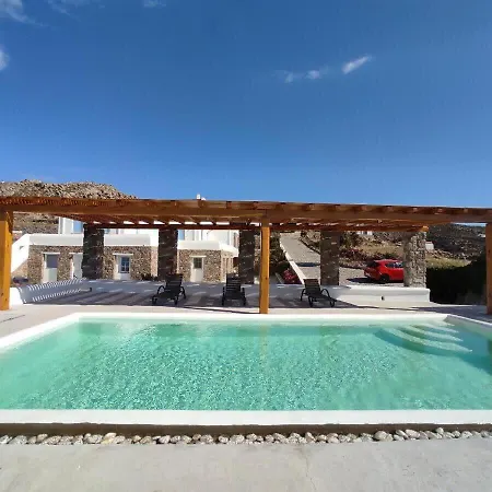 Dual Apts With Pool Ideal For 10 Guests In Mykonos *